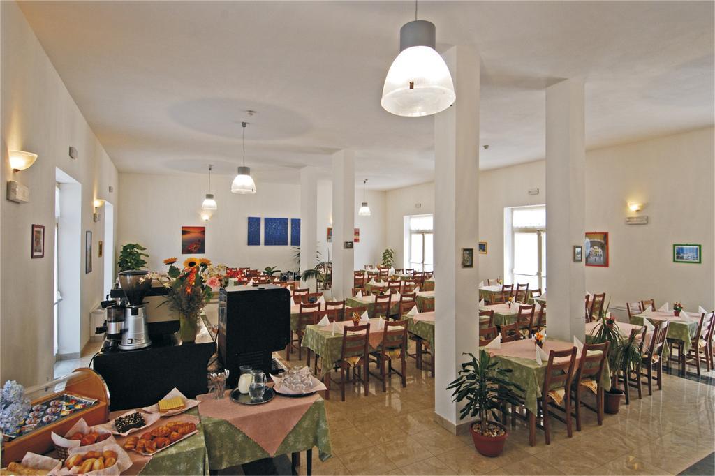 Hotel Happy Marina di Pietrasanta Dış mekan fotoğraf
