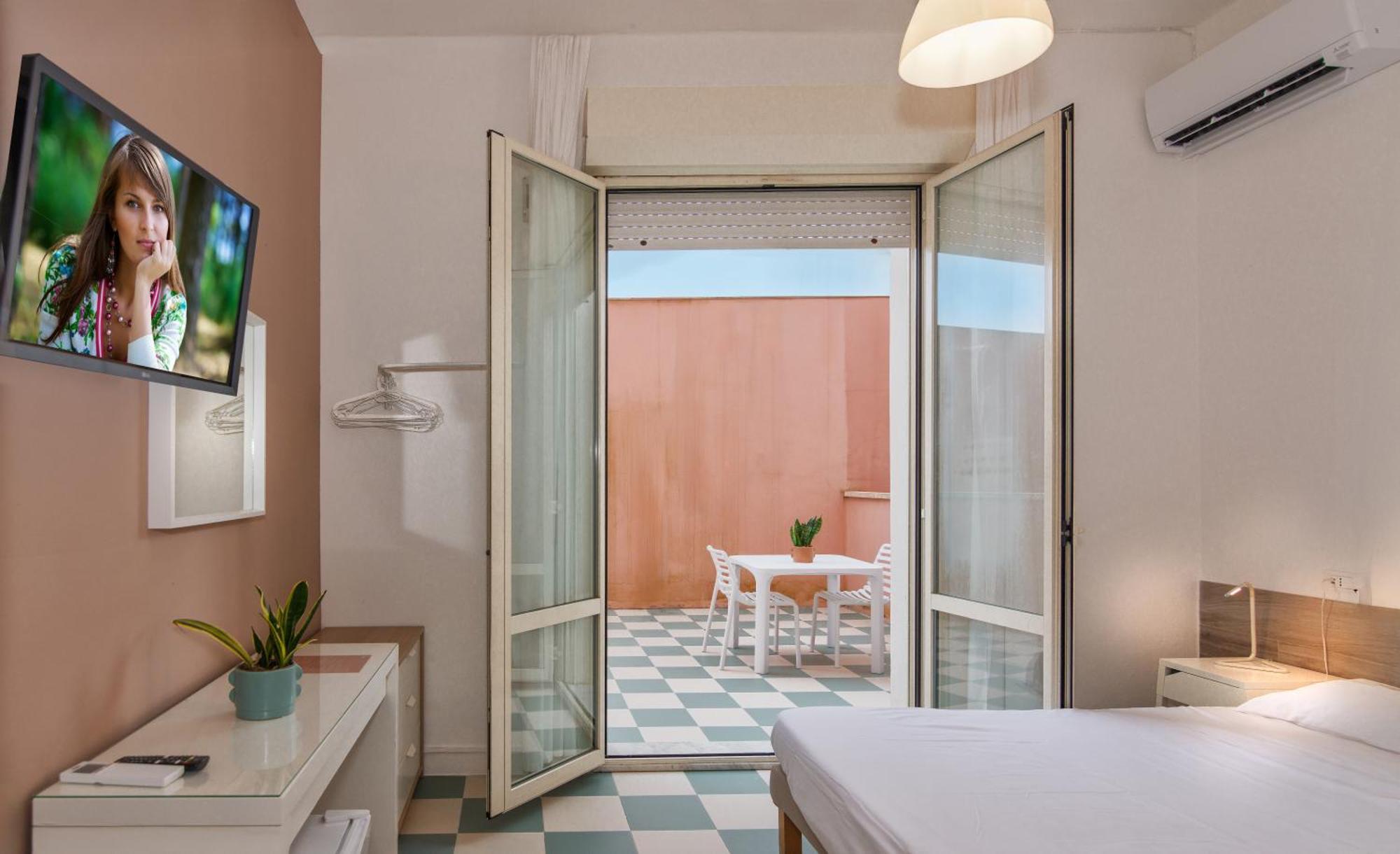 Hotel Happy Marina di Pietrasanta Dış mekan fotoğraf